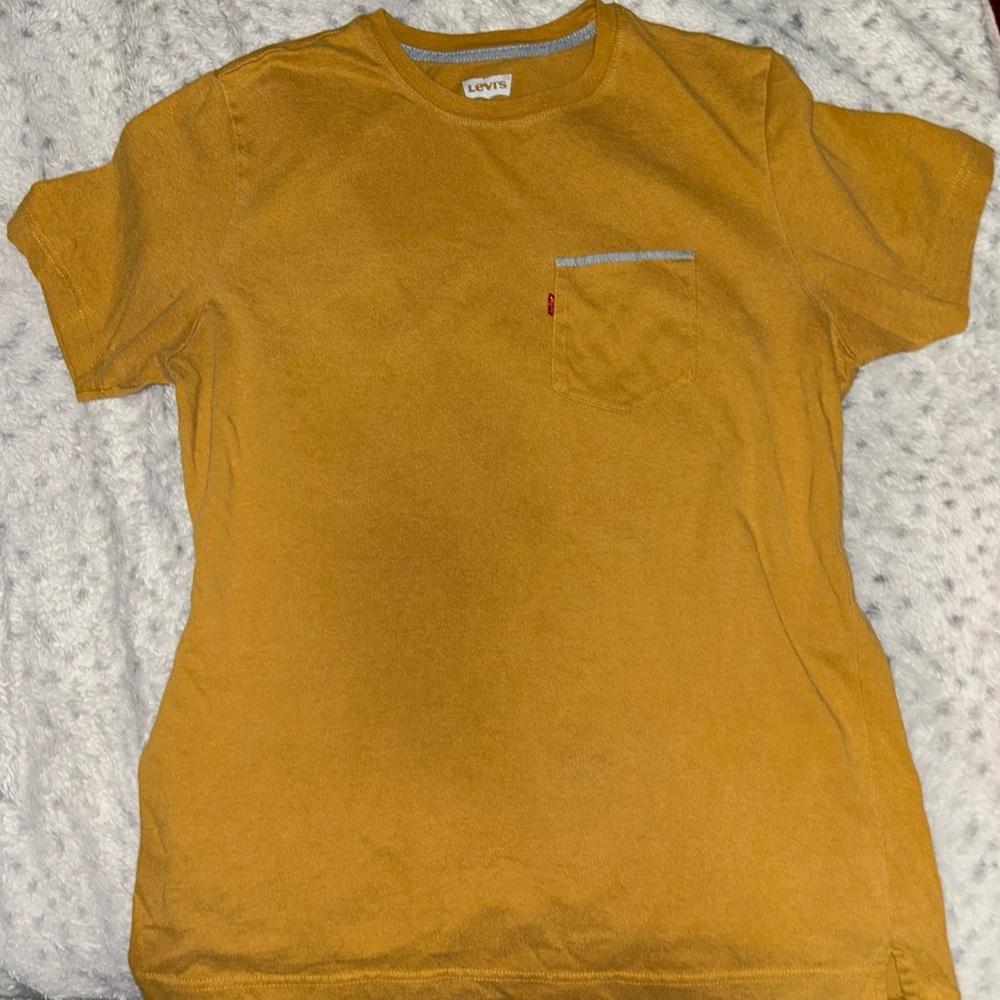 Levi's Golden Brown Tee with Pocket
